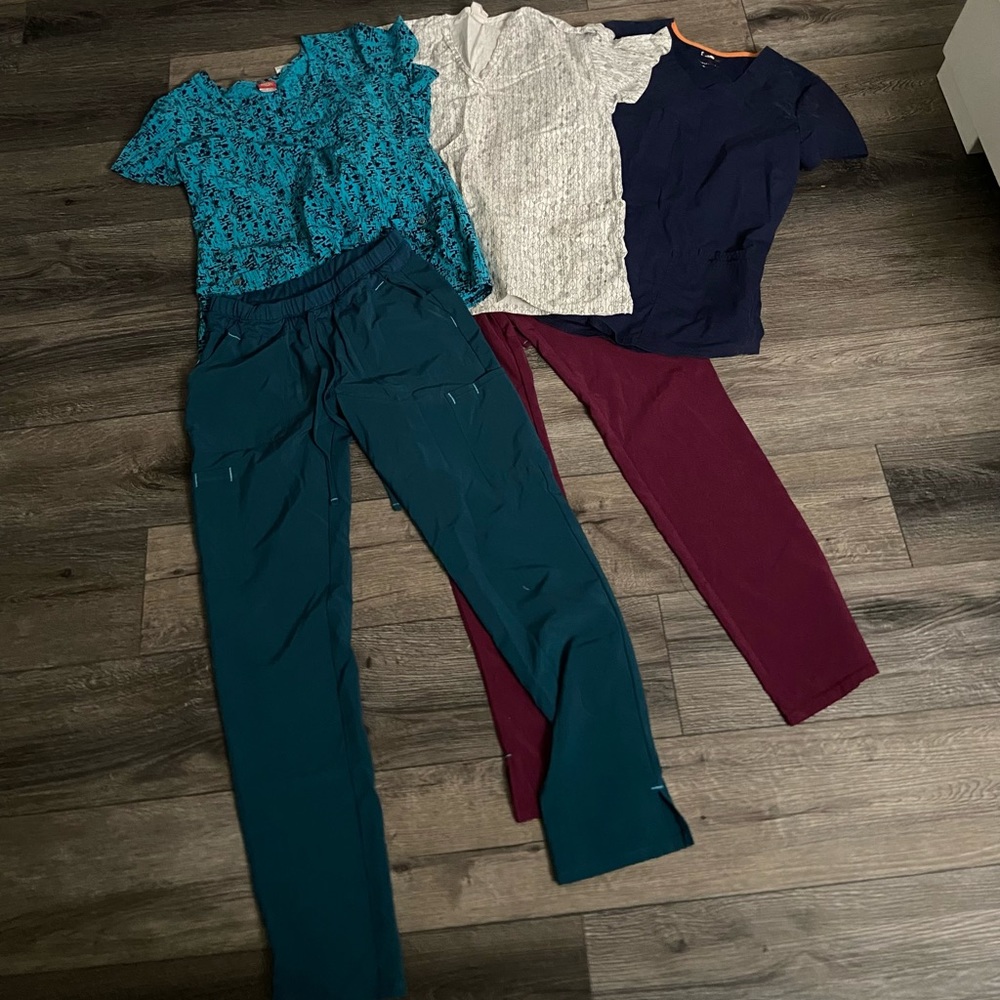 Nurses Scrubs